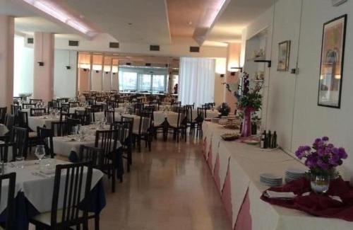 Hotel Riviera Nuova Gestione カットーリカ エクステリア 写真