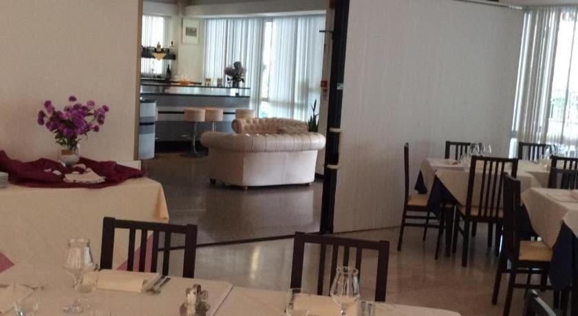 Hotel Riviera Nuova Gestione カットーリカ エクステリア 写真