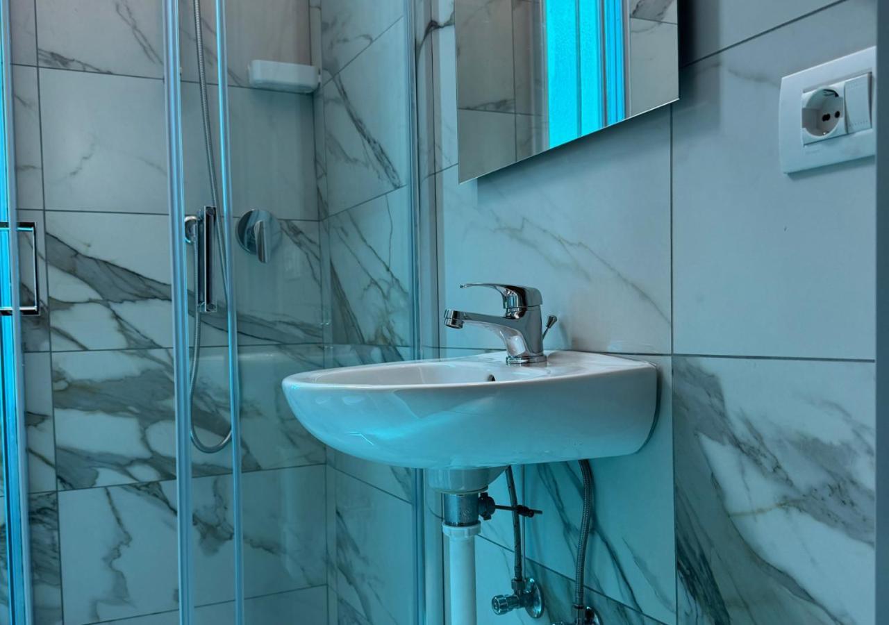Hotel Riviera Nuova Gestione カットーリカ エクステリア 写真