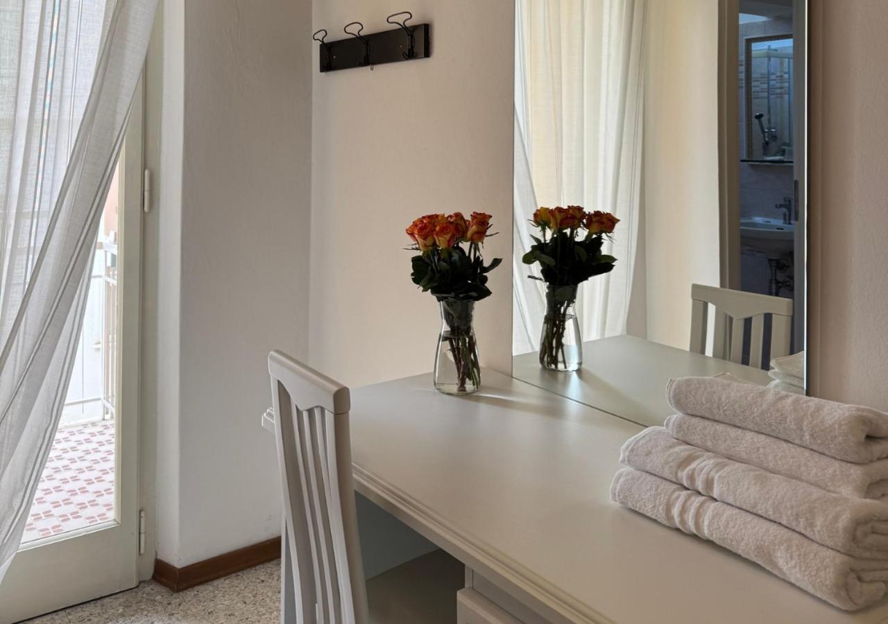 Hotel Riviera Nuova Gestione カットーリカ エクステリア 写真
